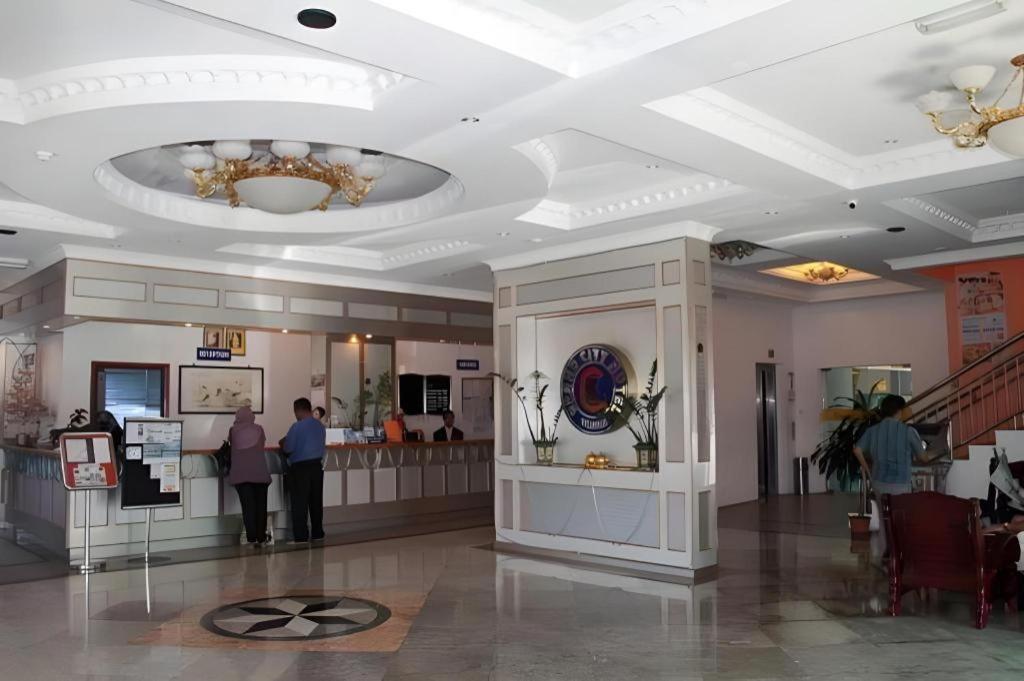 Grand City Hotel Bandar Seri Begawan Exterior photo