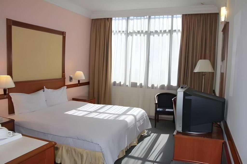 Grand City Hotel Bandar Seri Begawan Exterior photo